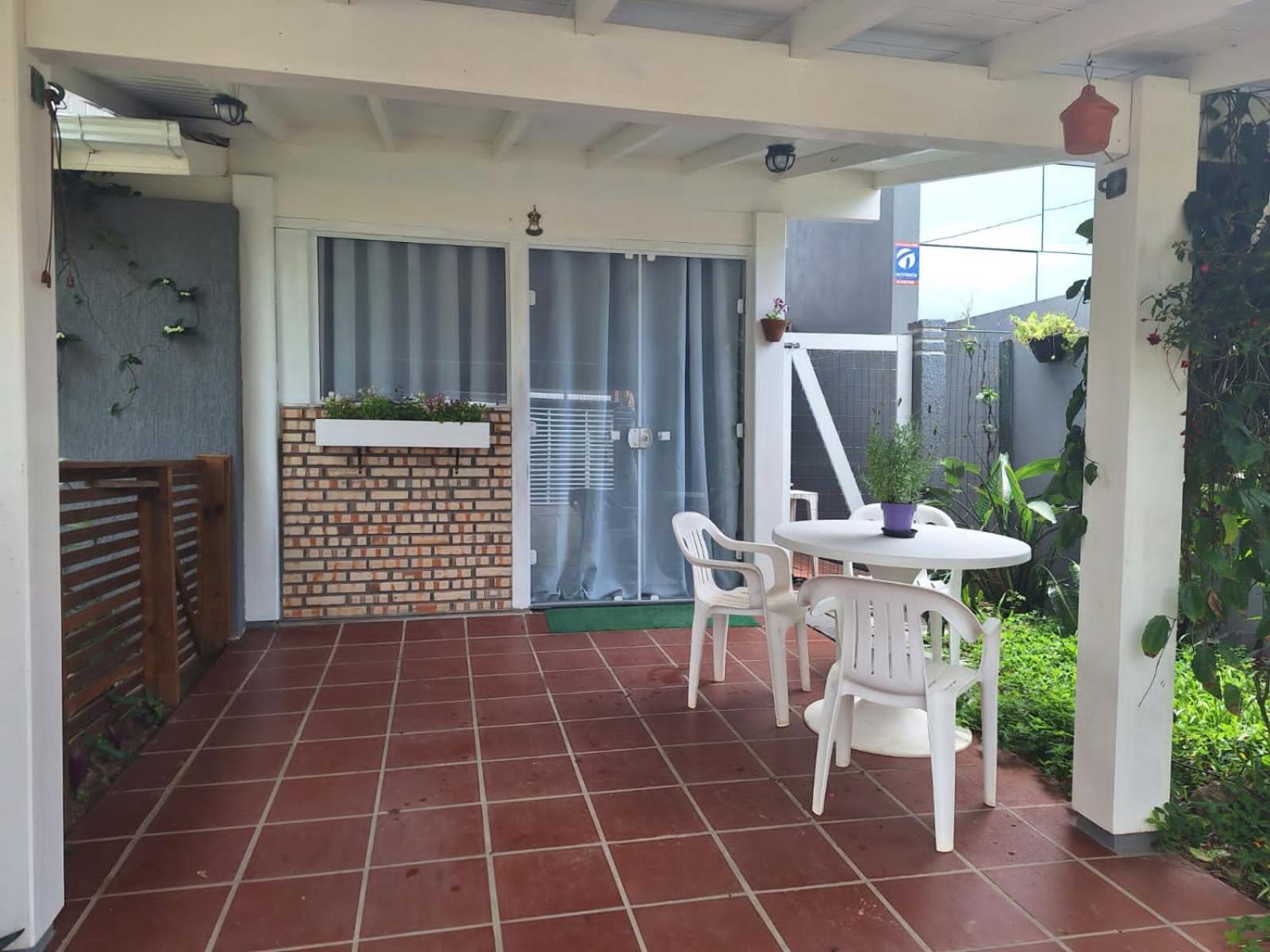 Casa Centro Garopaba 1 Suite C/ Sacada Luaran gambar
